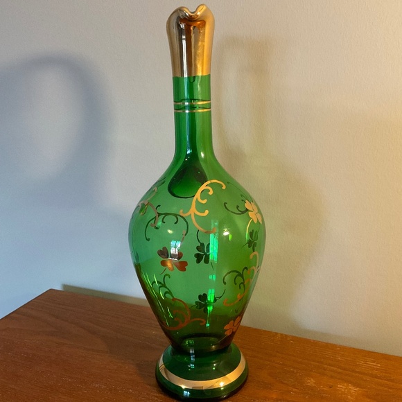 Vintage Bohemia Glass Green and Gold Four-leaf Clover Decanter - Czechoslovakia - Picture 3 of 16